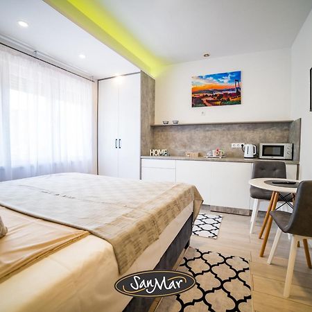 טוזלה San-Mar Apartments מראה חיצוני תמונה