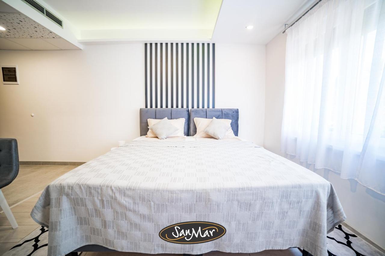 טוזלה San-Mar Apartments מראה חיצוני תמונה