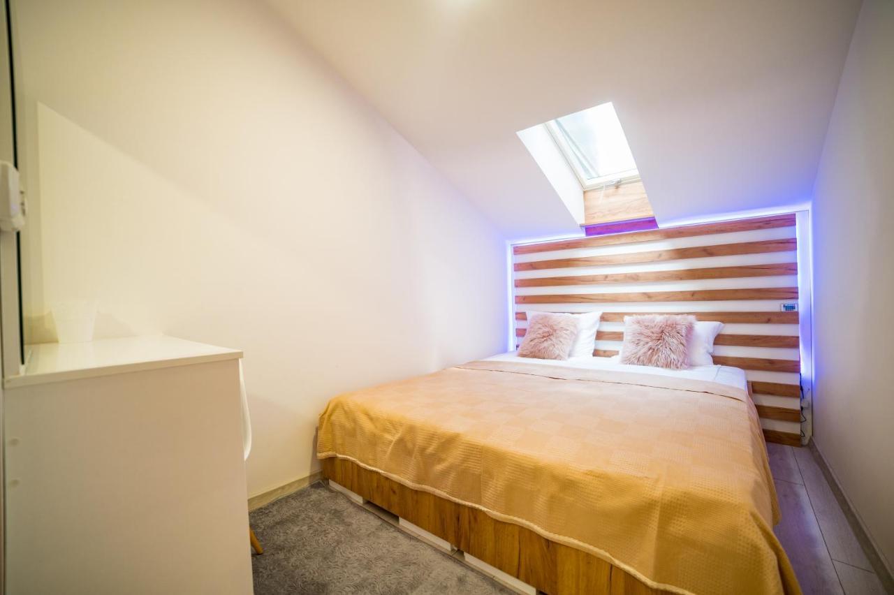 טוזלה San-Mar Apartments מראה חיצוני תמונה