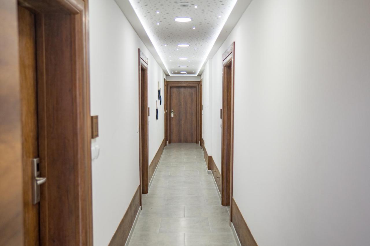 טוזלה San-Mar Apartments מראה חיצוני תמונה