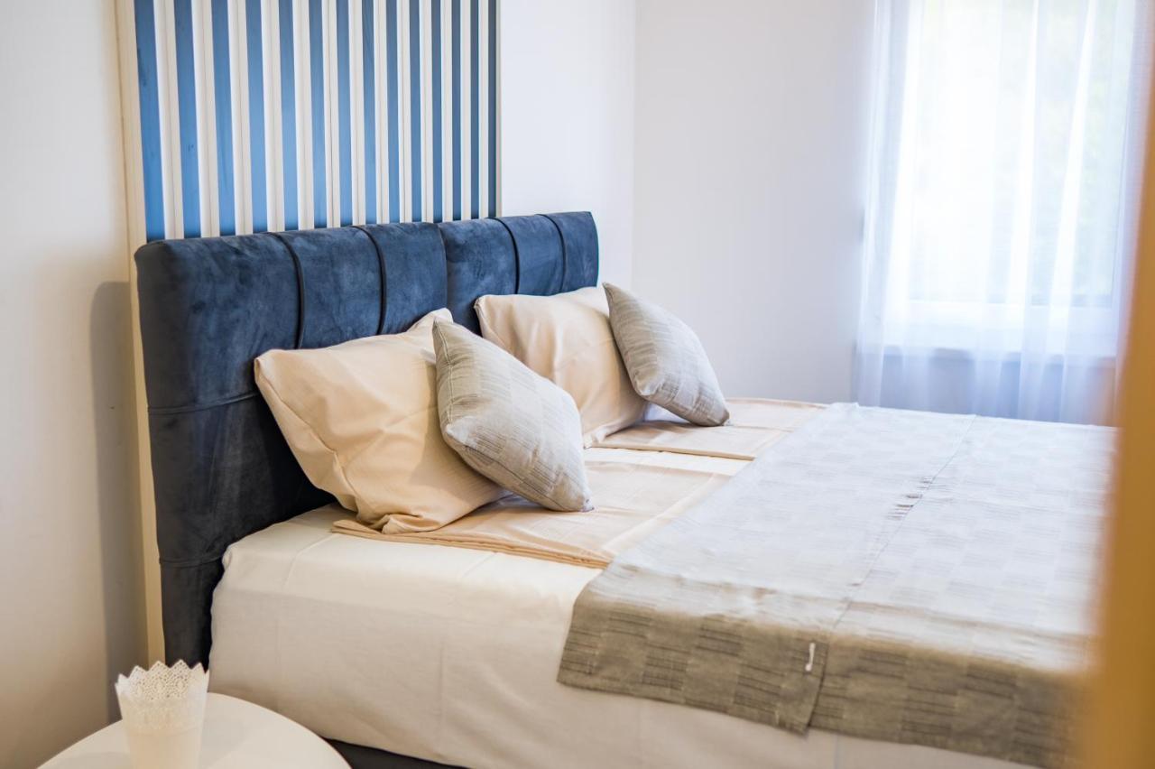 טוזלה San-Mar Apartments מראה חיצוני תמונה