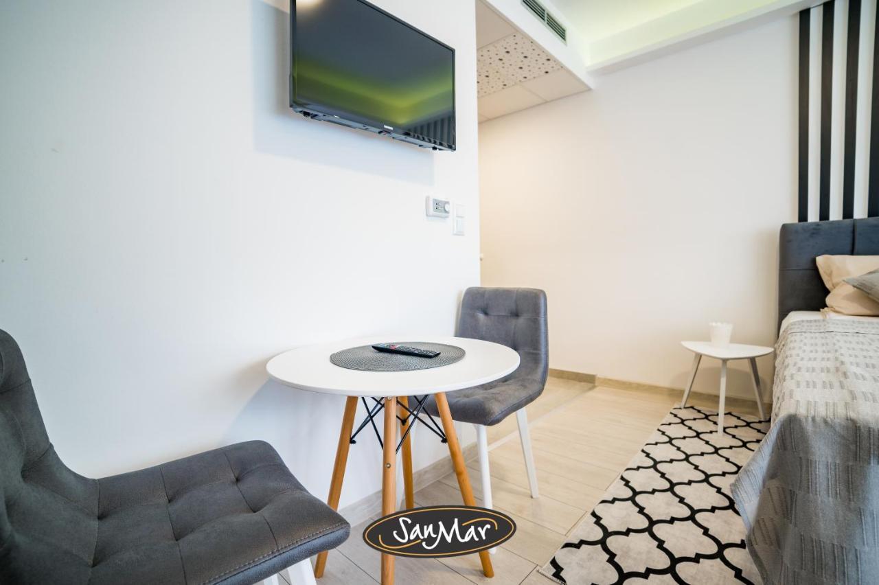 טוזלה San-Mar Apartments מראה חיצוני תמונה