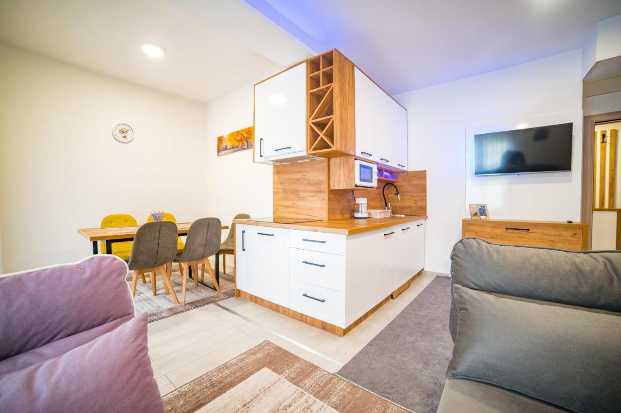 טוזלה San-Mar Apartments מראה חיצוני תמונה