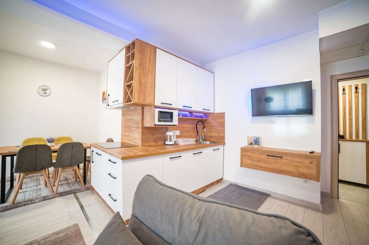 טוזלה San-Mar Apartments מראה חיצוני תמונה