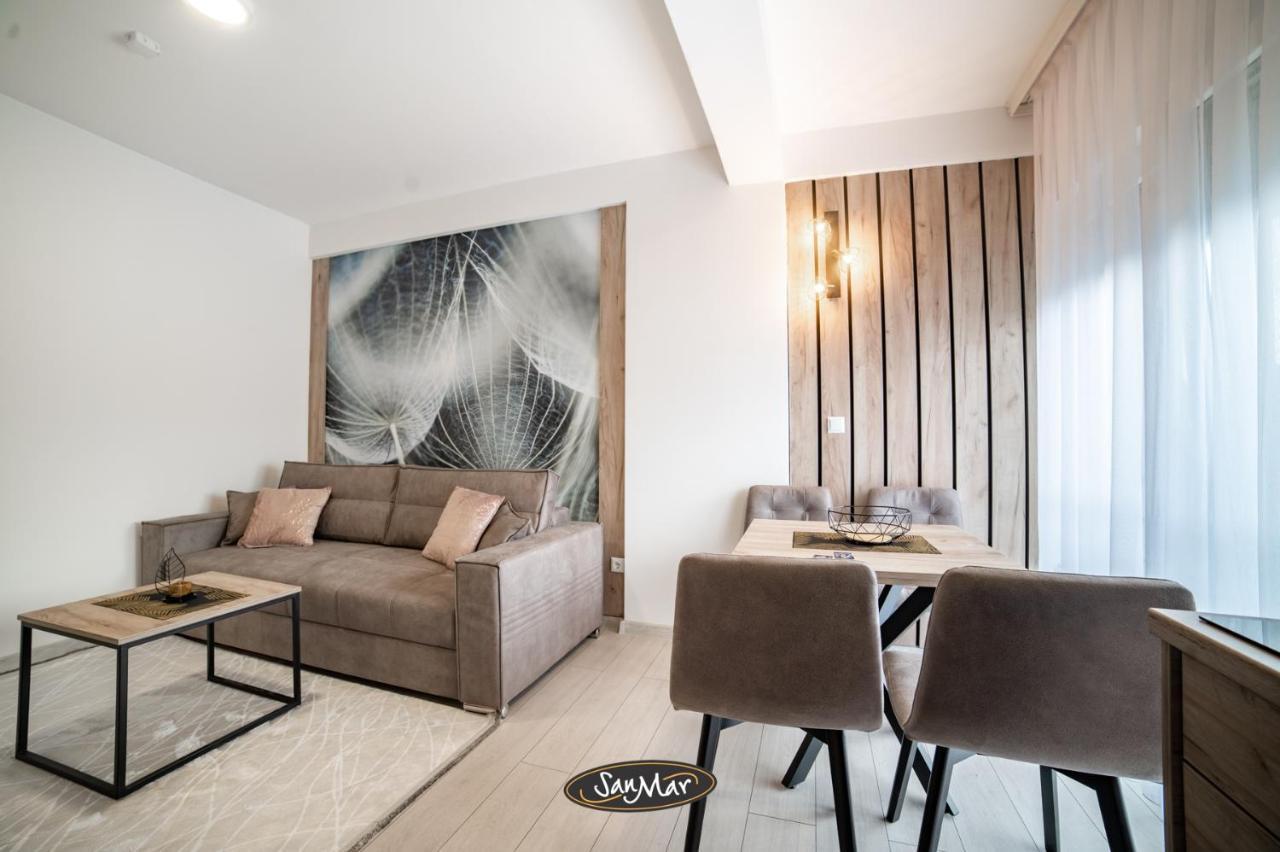 טוזלה San-Mar Apartments מראה חיצוני תמונה